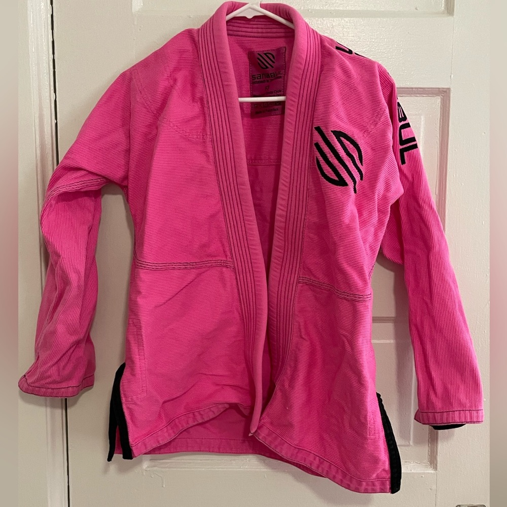 Sanabul women’s gi.  Size F3.  Includes top and drawstring bottom.